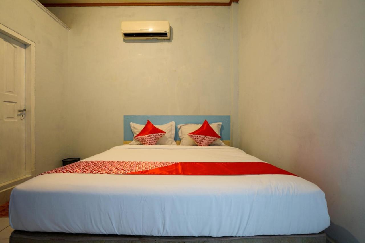 Oyo 2876 Hotel Idayu Palembang Buitenkant foto